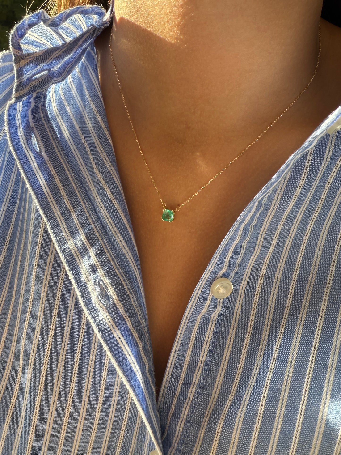 Catenina con smeraldo 0.56