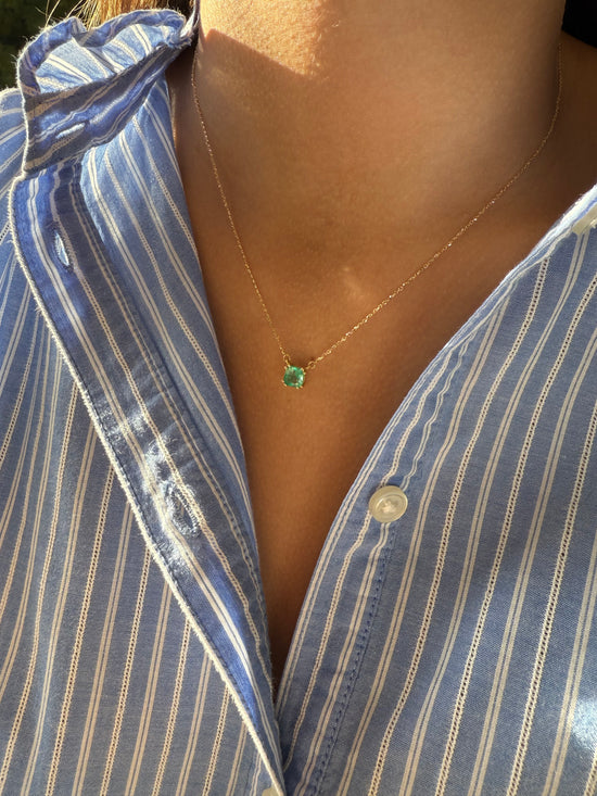 Catenina con smeraldo 0.56