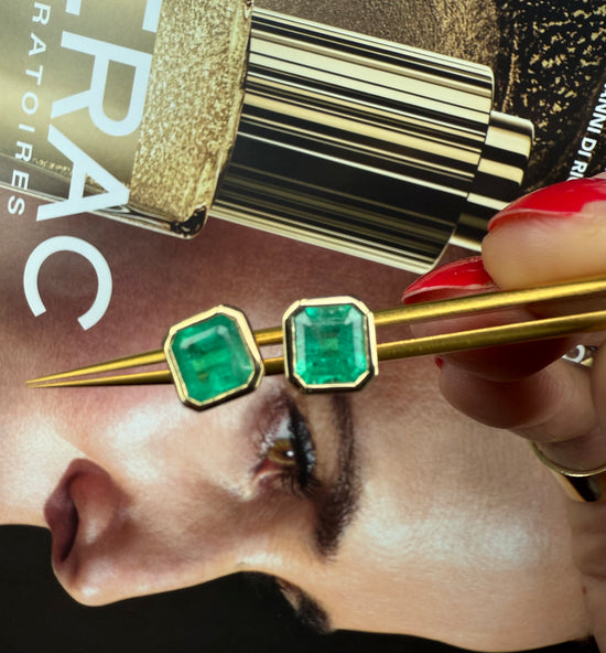 Orecchini con smeraldo 1.74