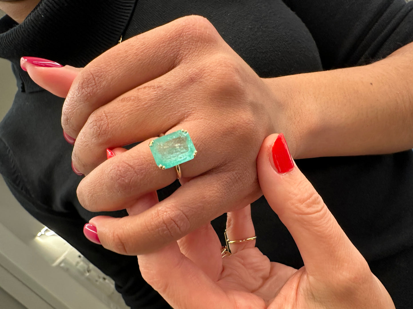 Anello con smeraldo 4.80