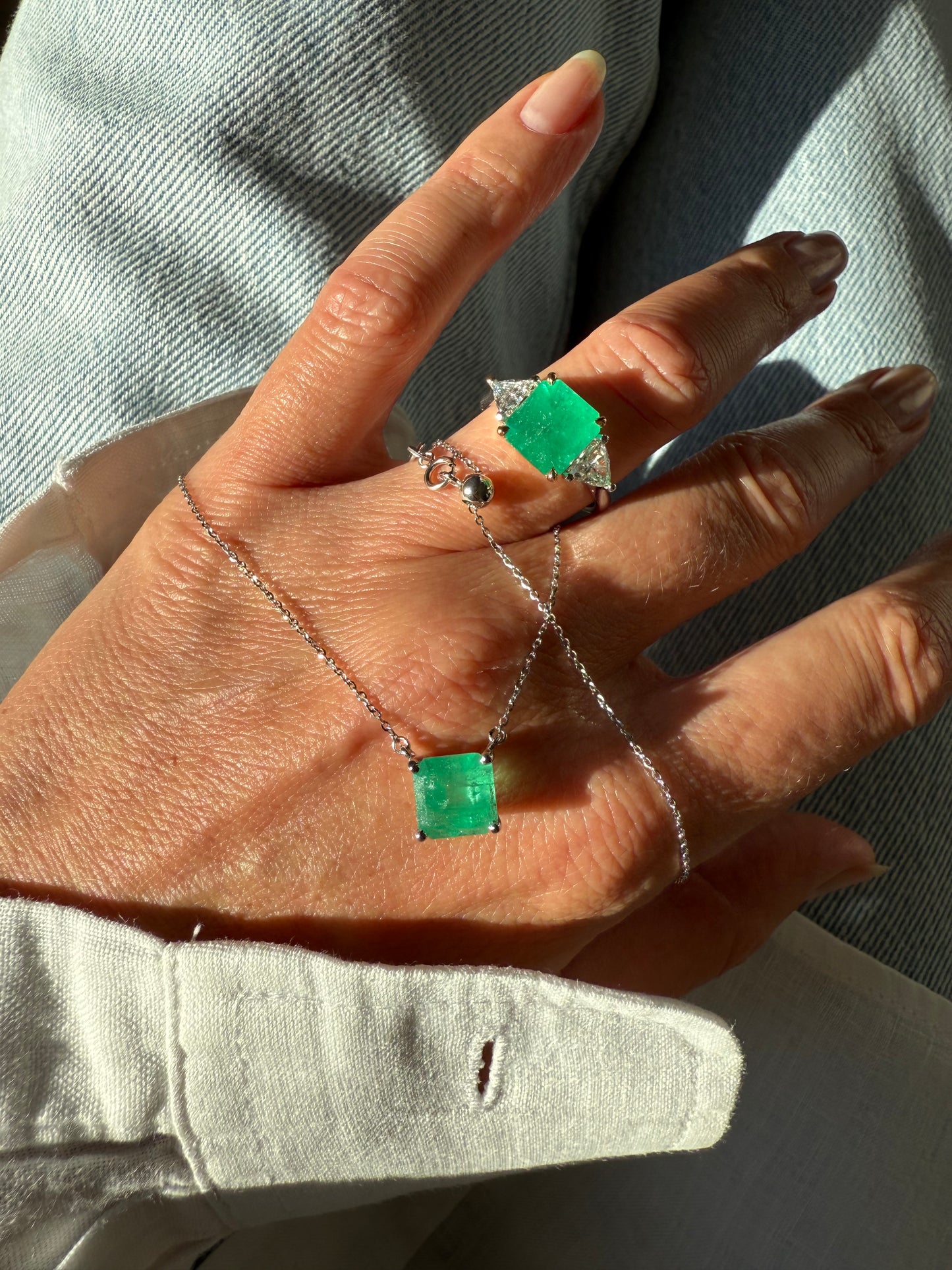 Emerald and diamond ring