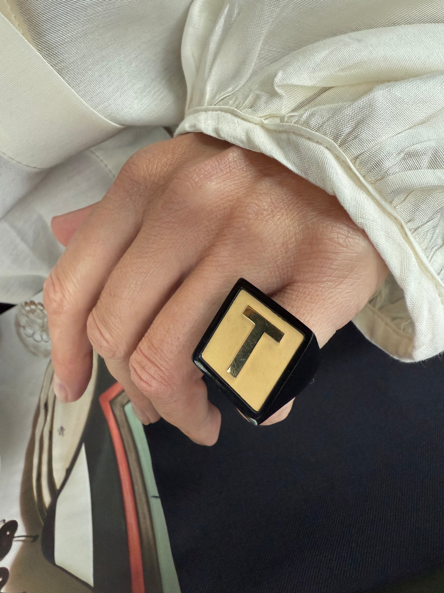 Horn ring with initial