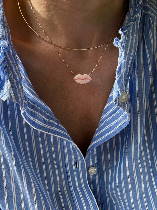 Coral lips