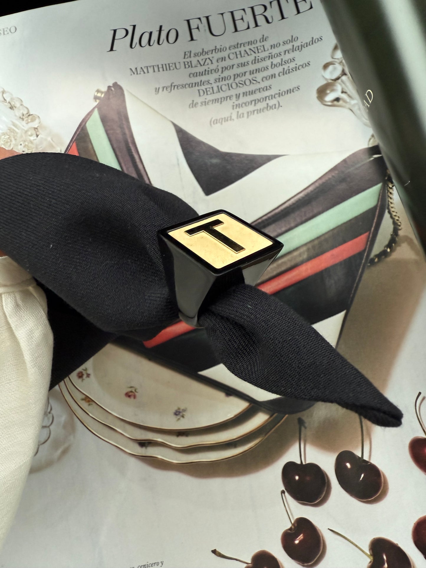 Horn ring with initial