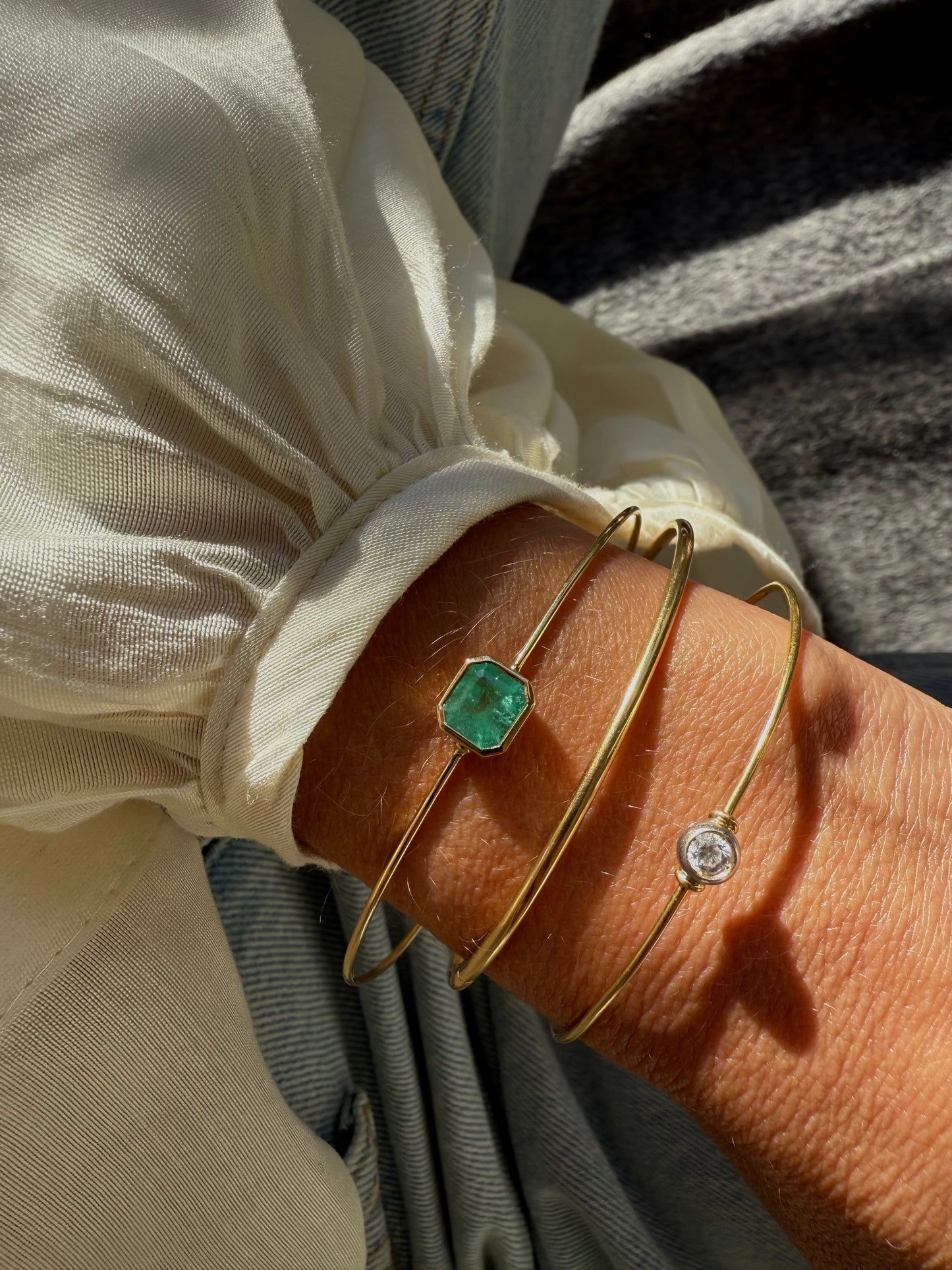 Bracciale rigido con smeraldo 1.39