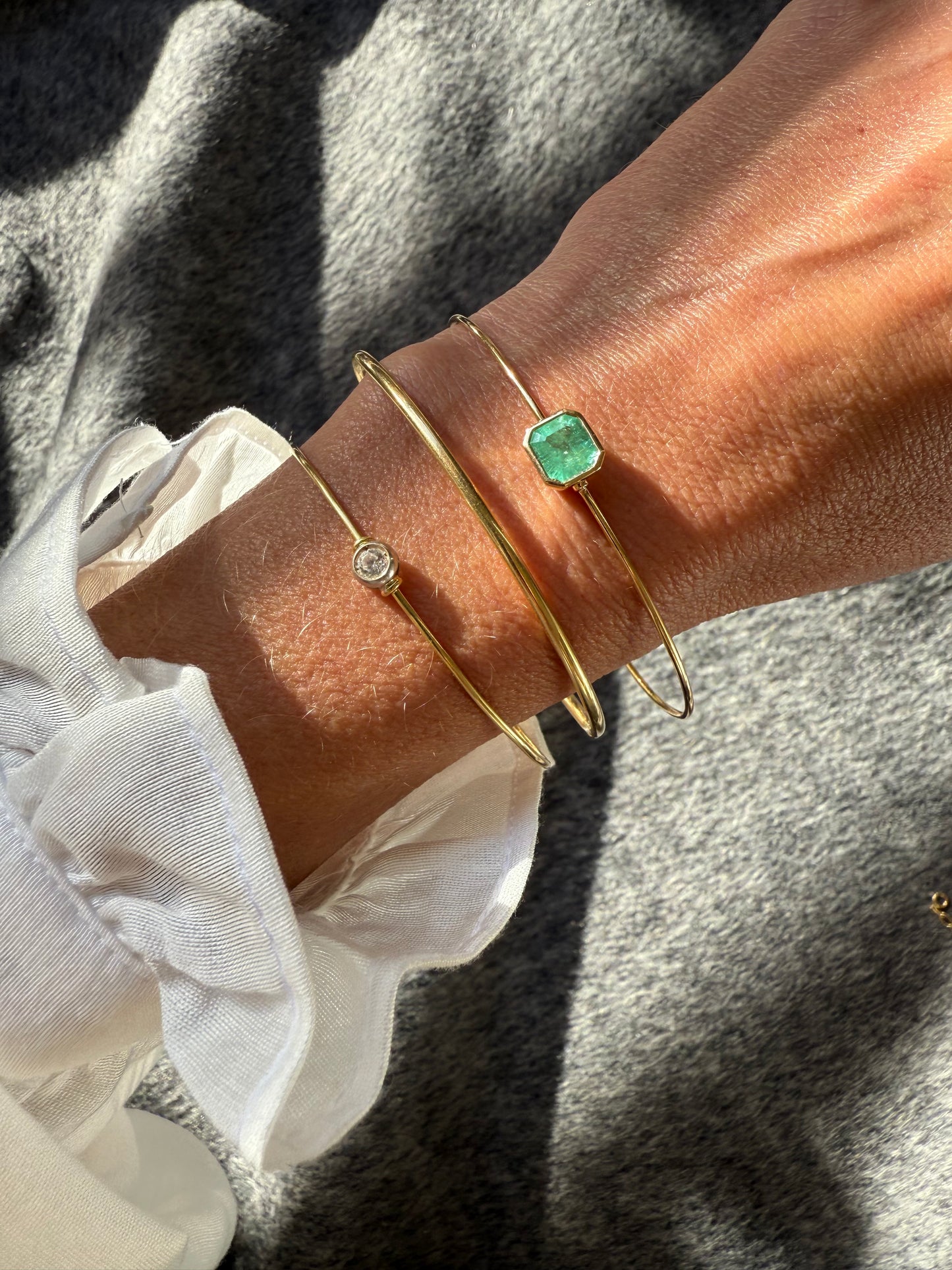 Bracciale rigido con smeraldo 1.39