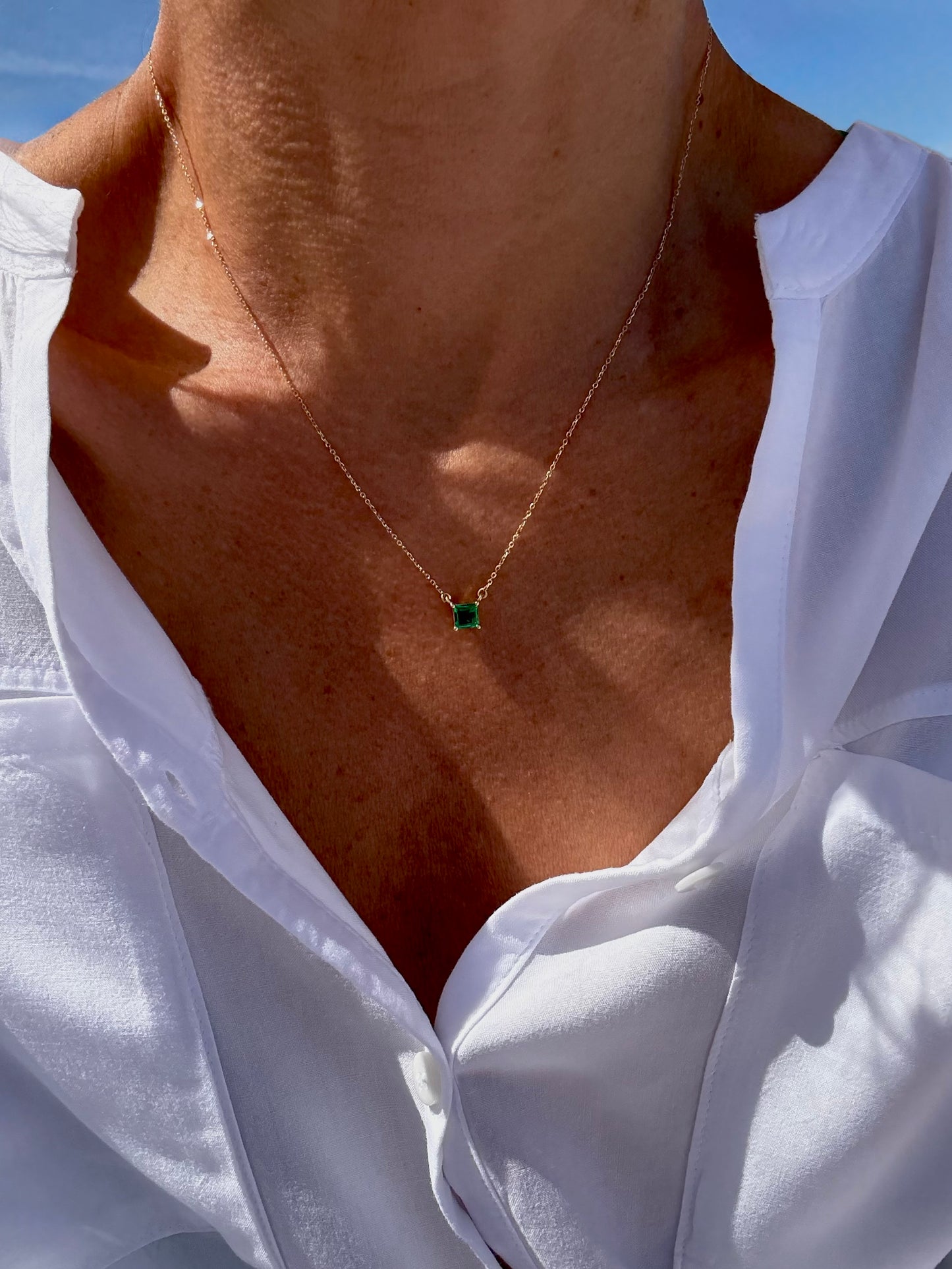 Catenina con smeraldo 0.75