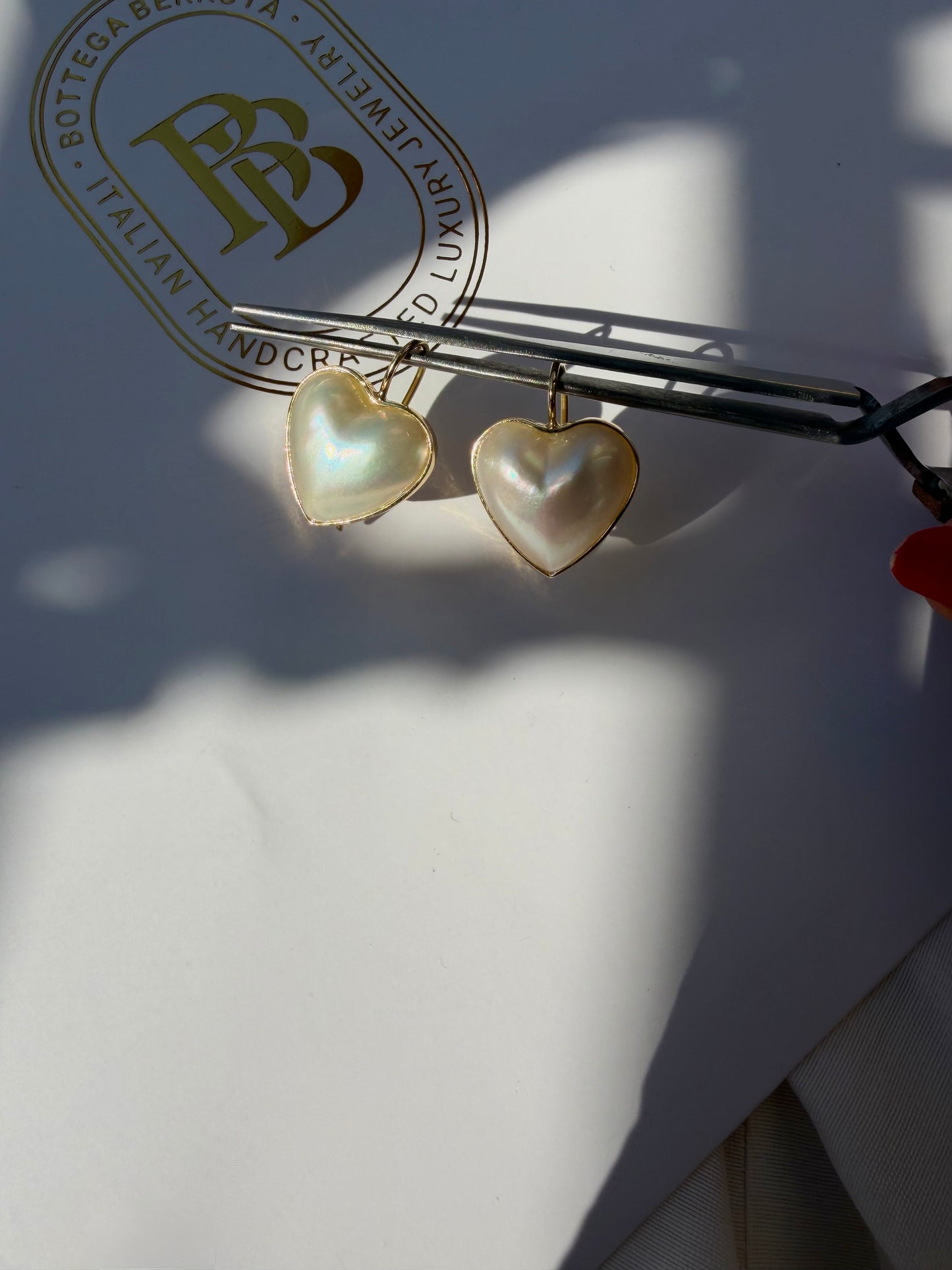 Orecchini con perla mabe a cuore