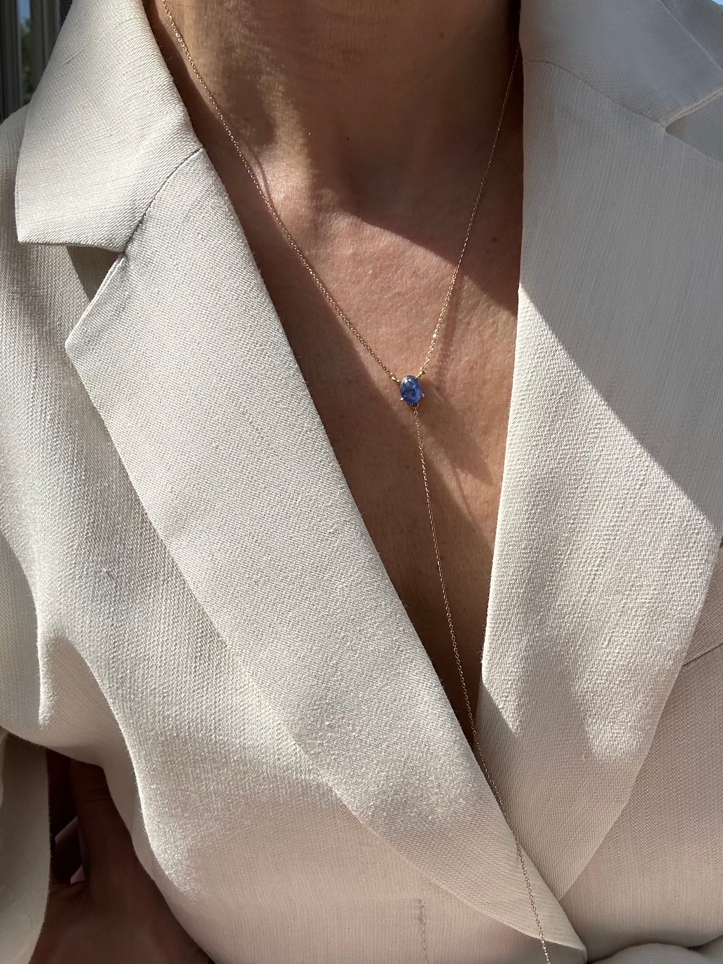 Sautoir in oro con zaffiro