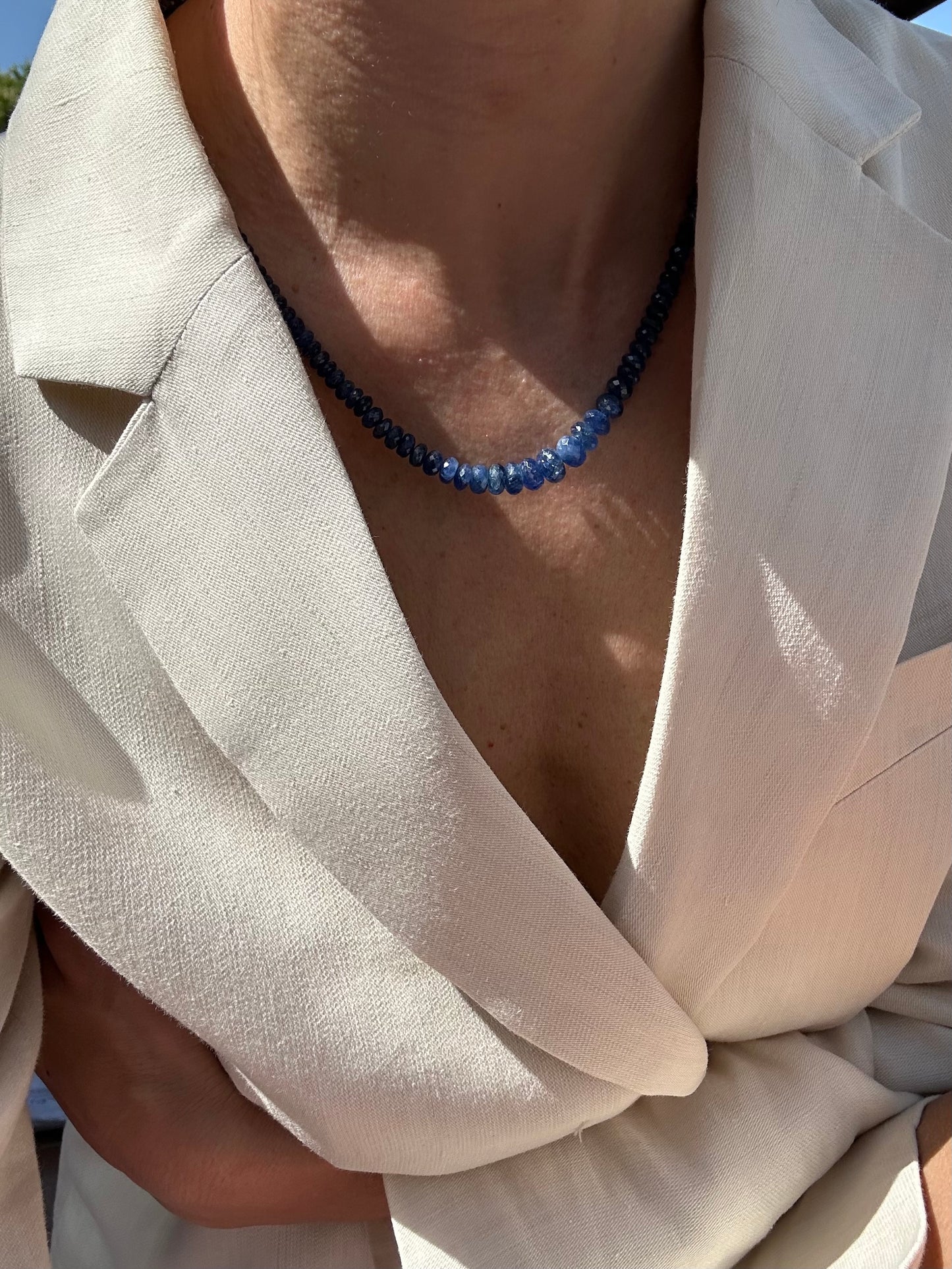 Collier di zaffiri in oro