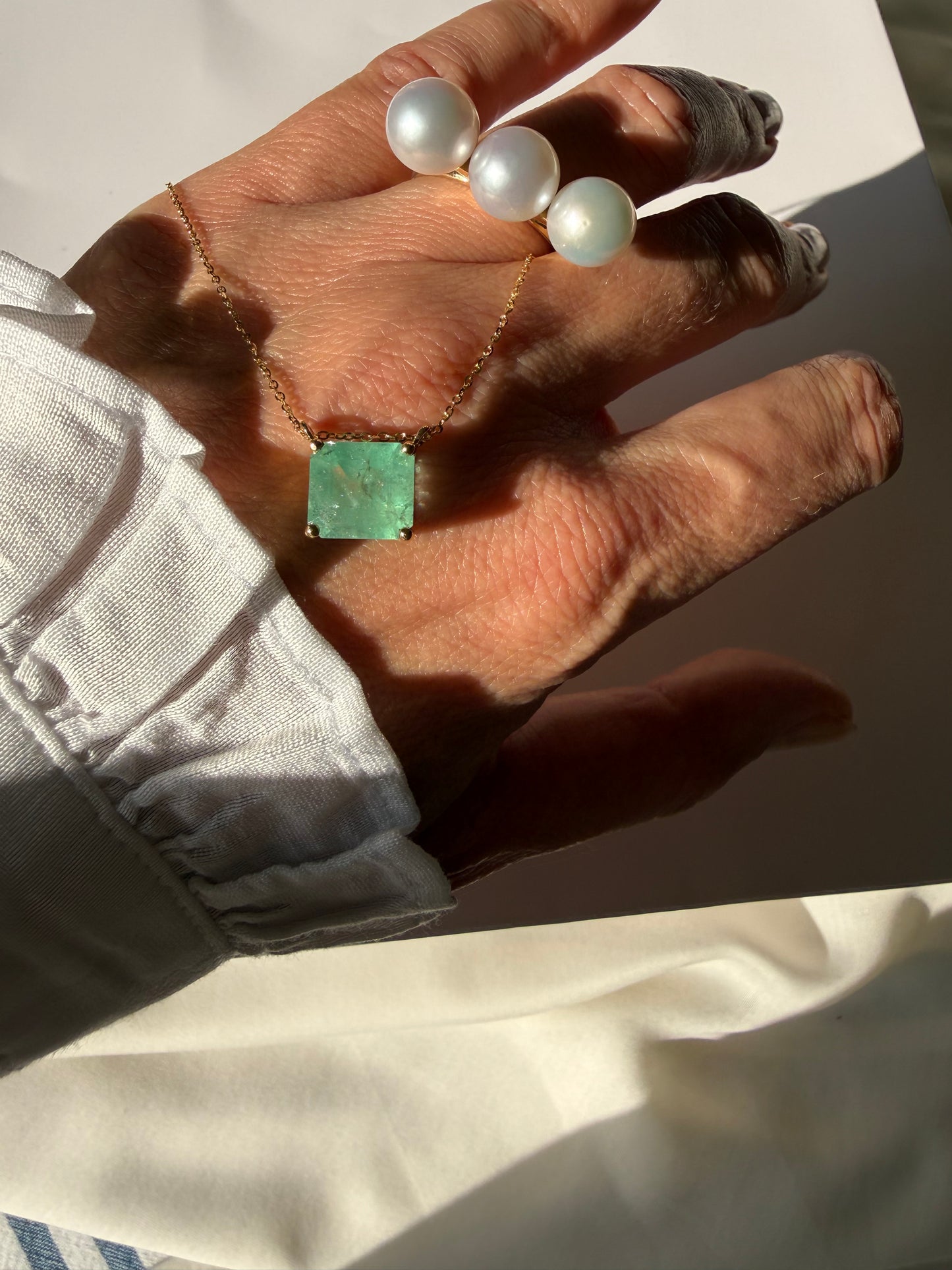 Catenina con smeraldo 3.35