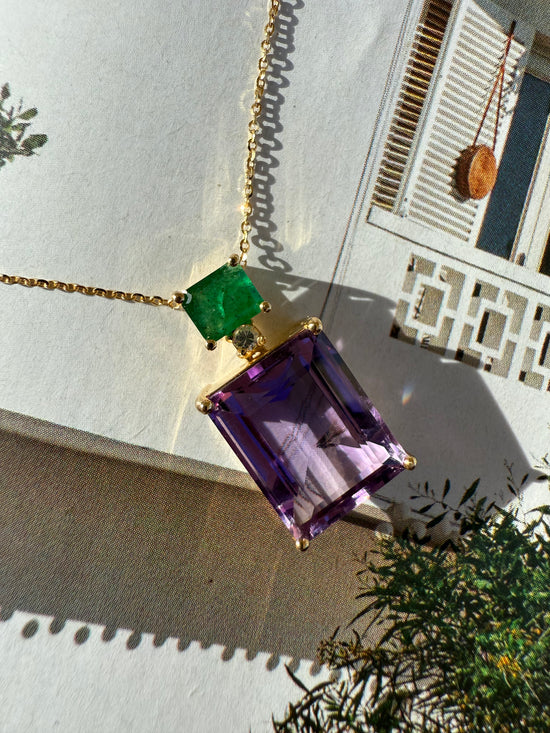 Catenina con pendente smeraldo e ametista
