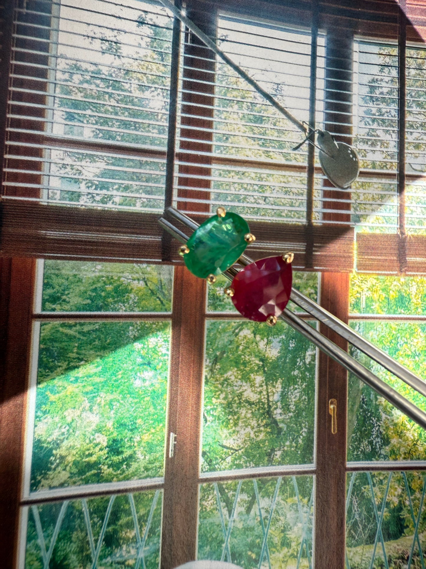 Orecchini smeraldo e rubino