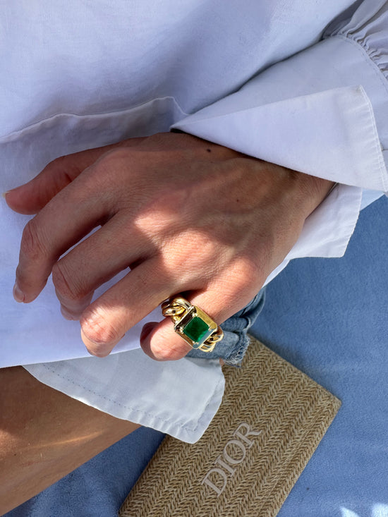 Groumette con smeraldo