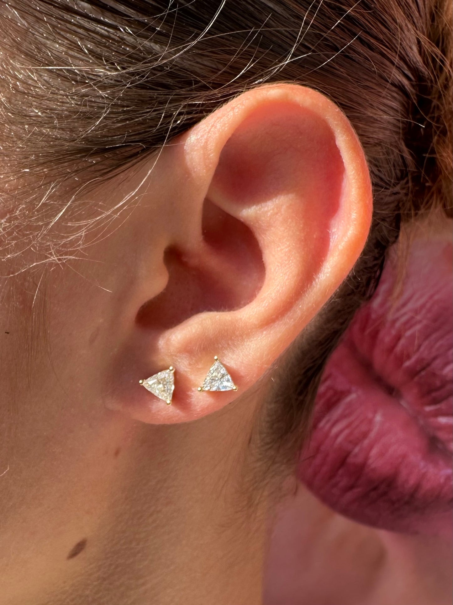 Orecchini con trilliant 0.73