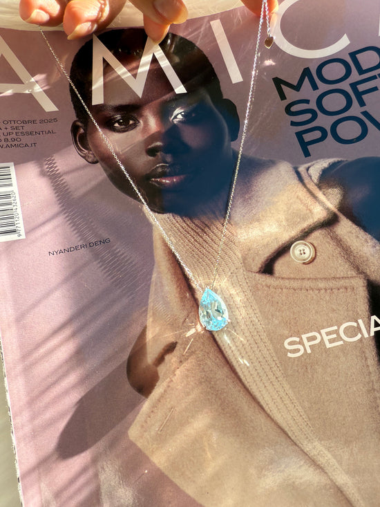 Catenina in oro con topazio azzurro