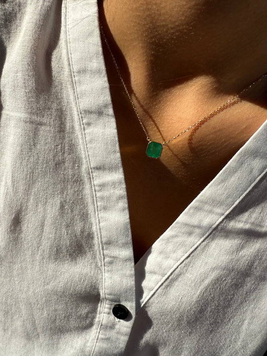 Catenina con smeraldo 3.01