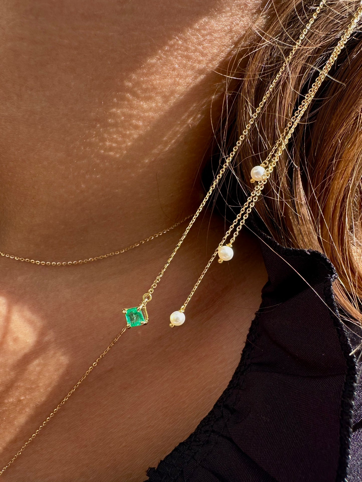 Mono orecchino con smeraldo quadrato