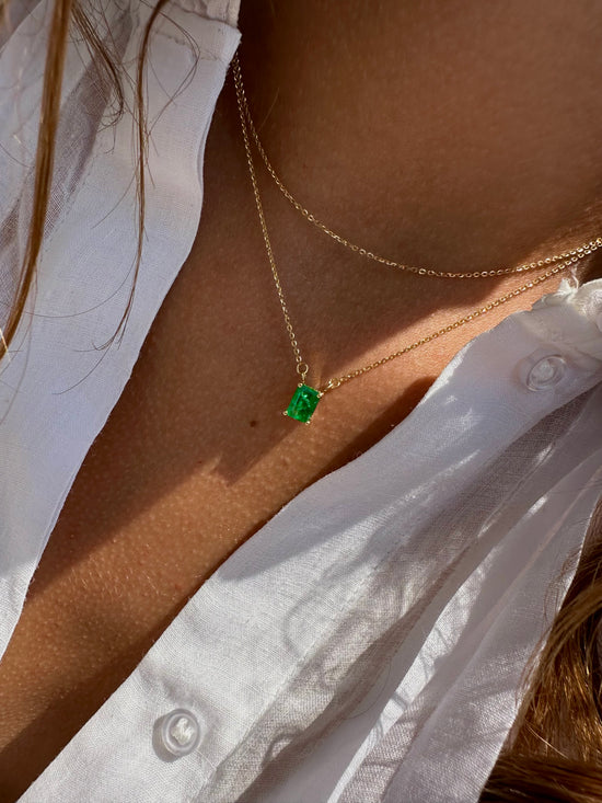 Catenina con smeraldo 1.07