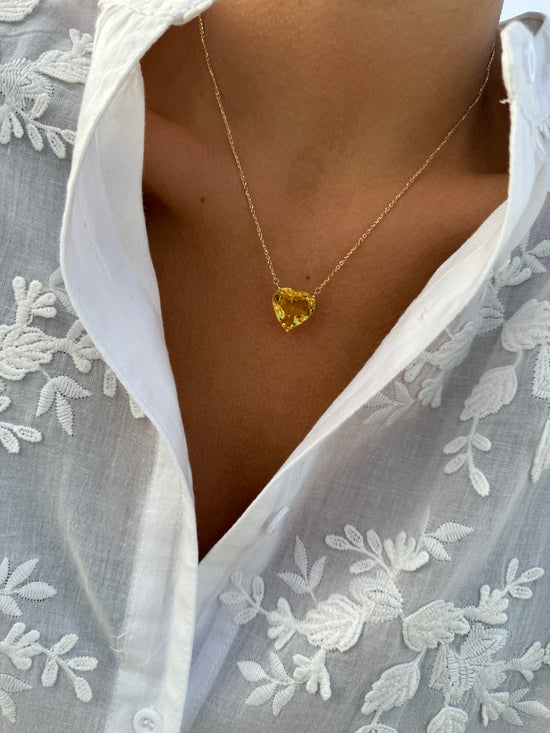 Catenina con cuore di quarzo citrino