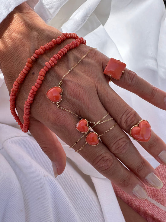 Girocollo di corallo