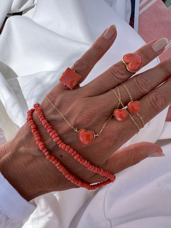 Girocollo di corallo