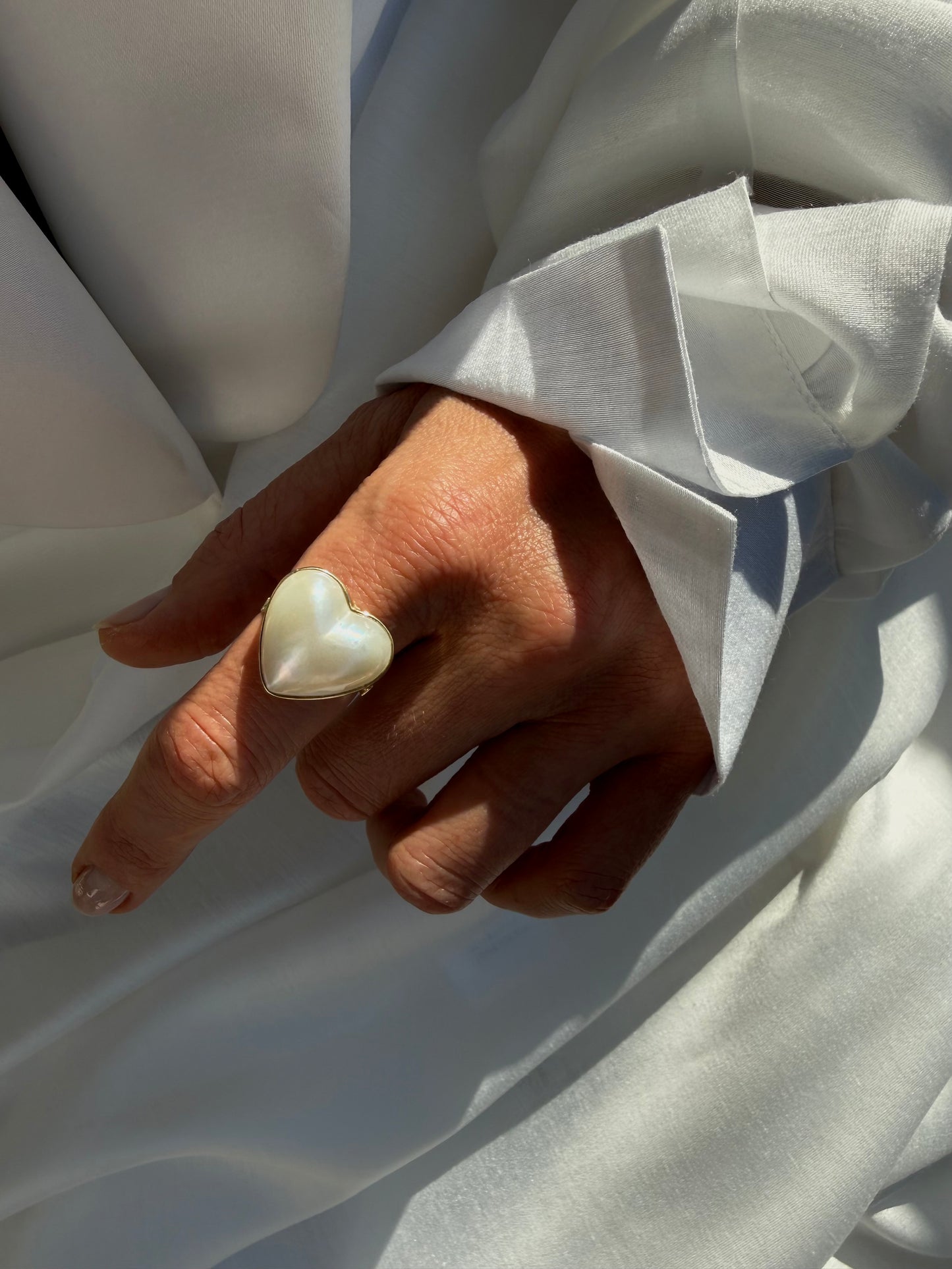 Anello con perla mabe a cuore