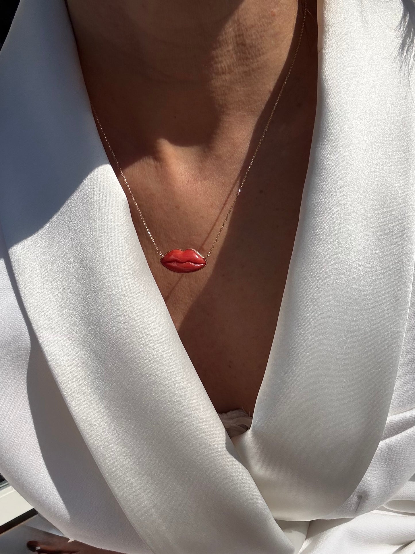 Red coral lips
