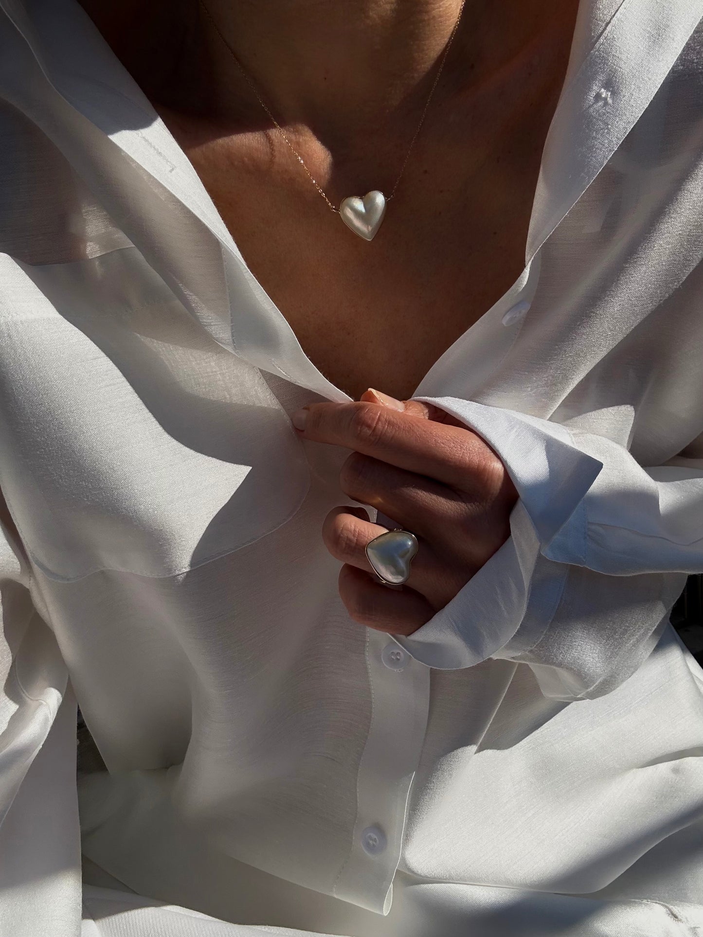 Anello con perla mabe a cuore