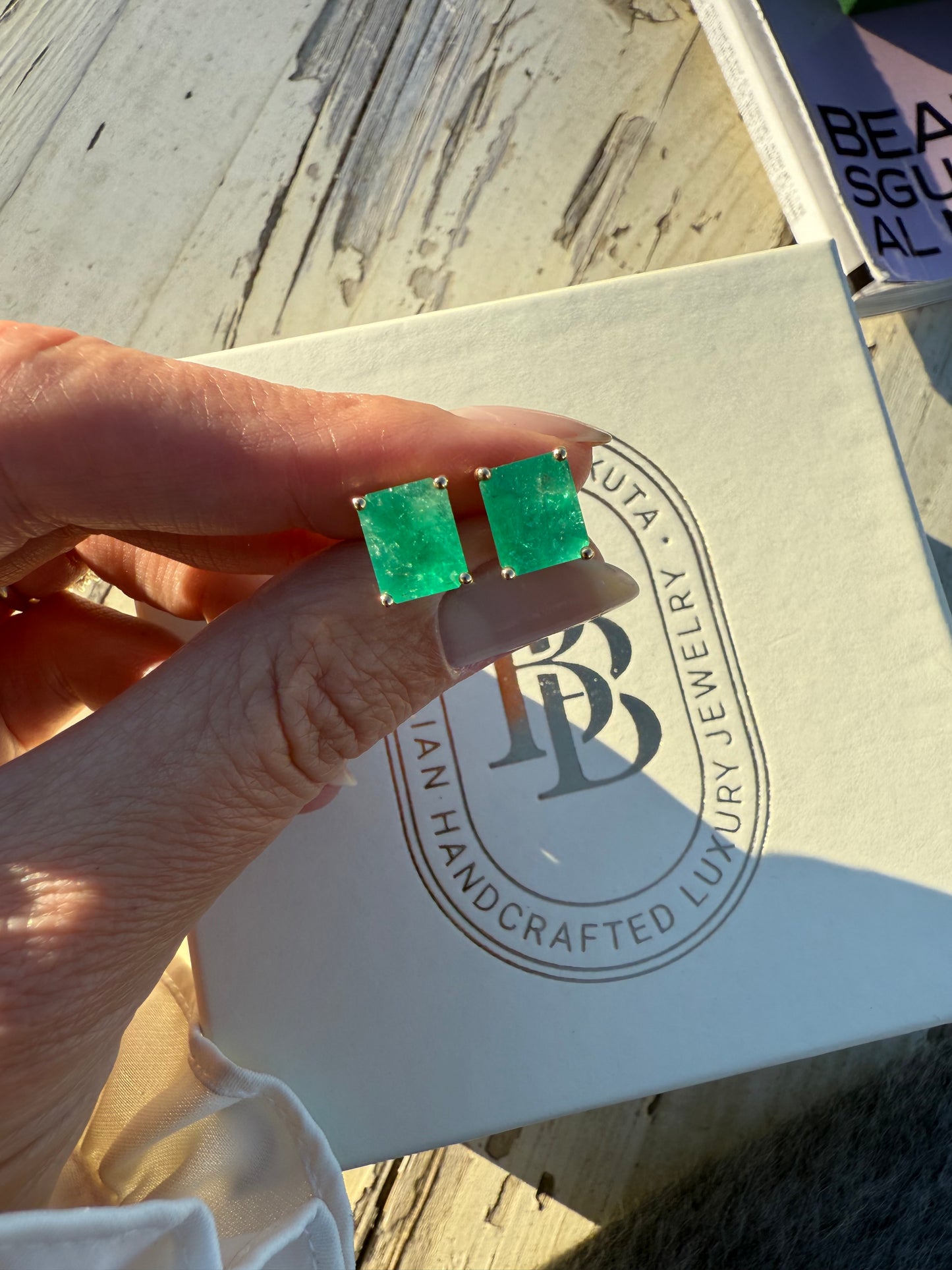 Orecchini con smeraldo 4.47