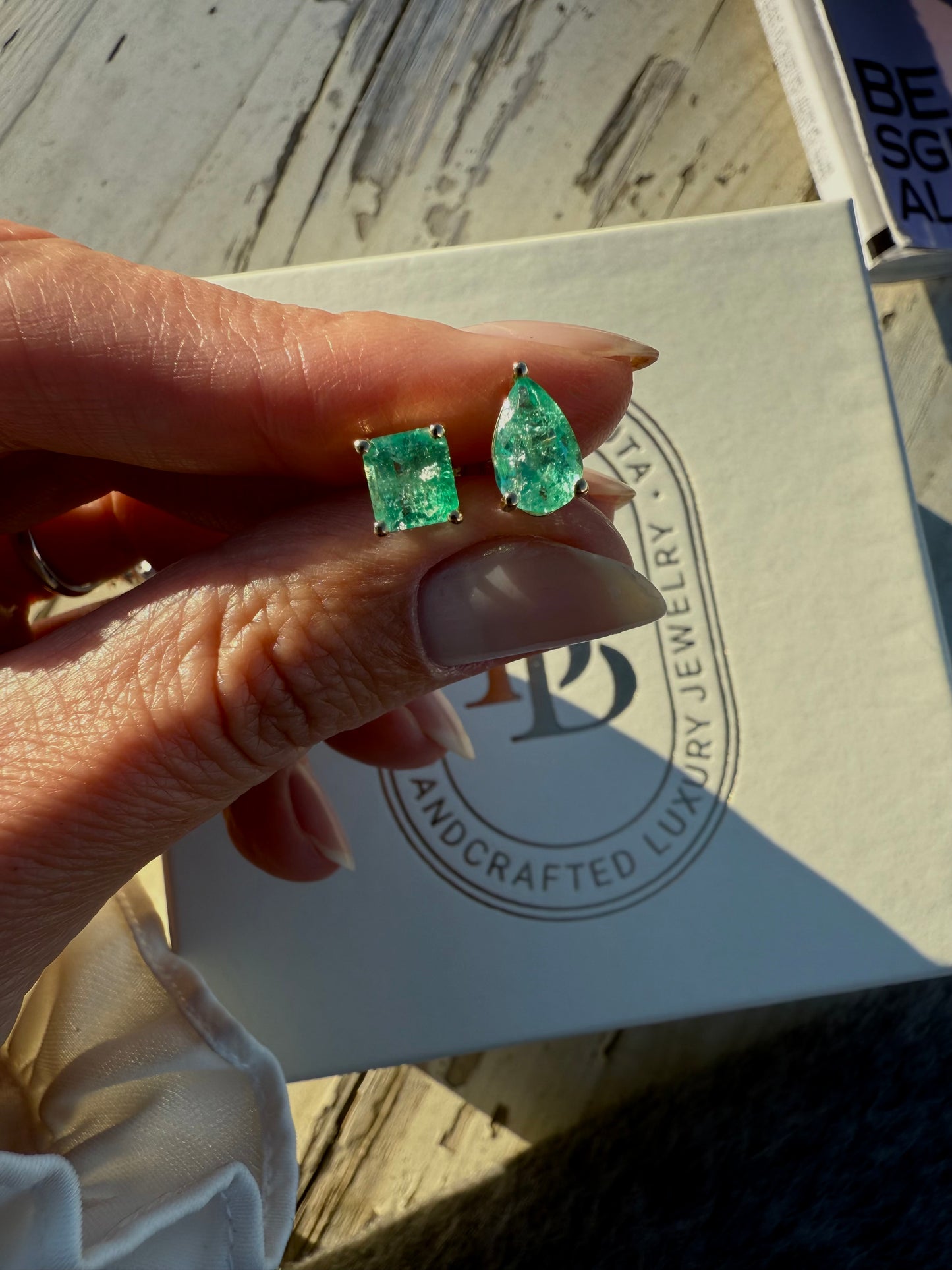 Orecchini con smeraldi 2.09